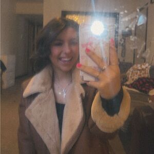 Meet your Posher, Mackenzie